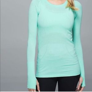 Lululemon long sleeve swiftly tech